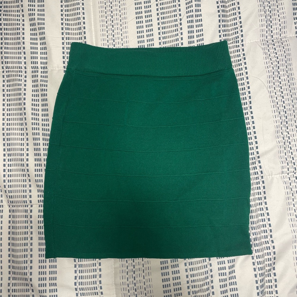 Immodel Green Skirt With Stretchy Waistband